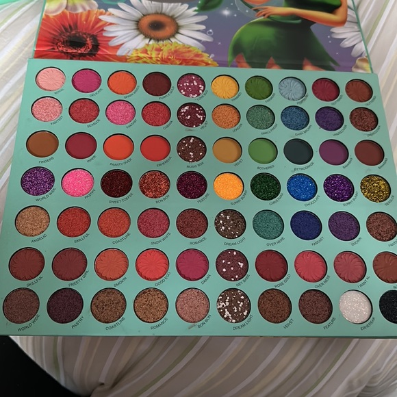 Both natural colors and bright color - Picture 2 of 2